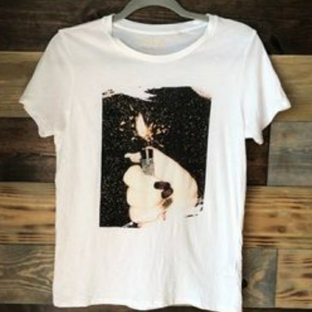 NWT Guess graphic tee